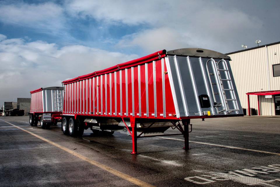 western trailer red